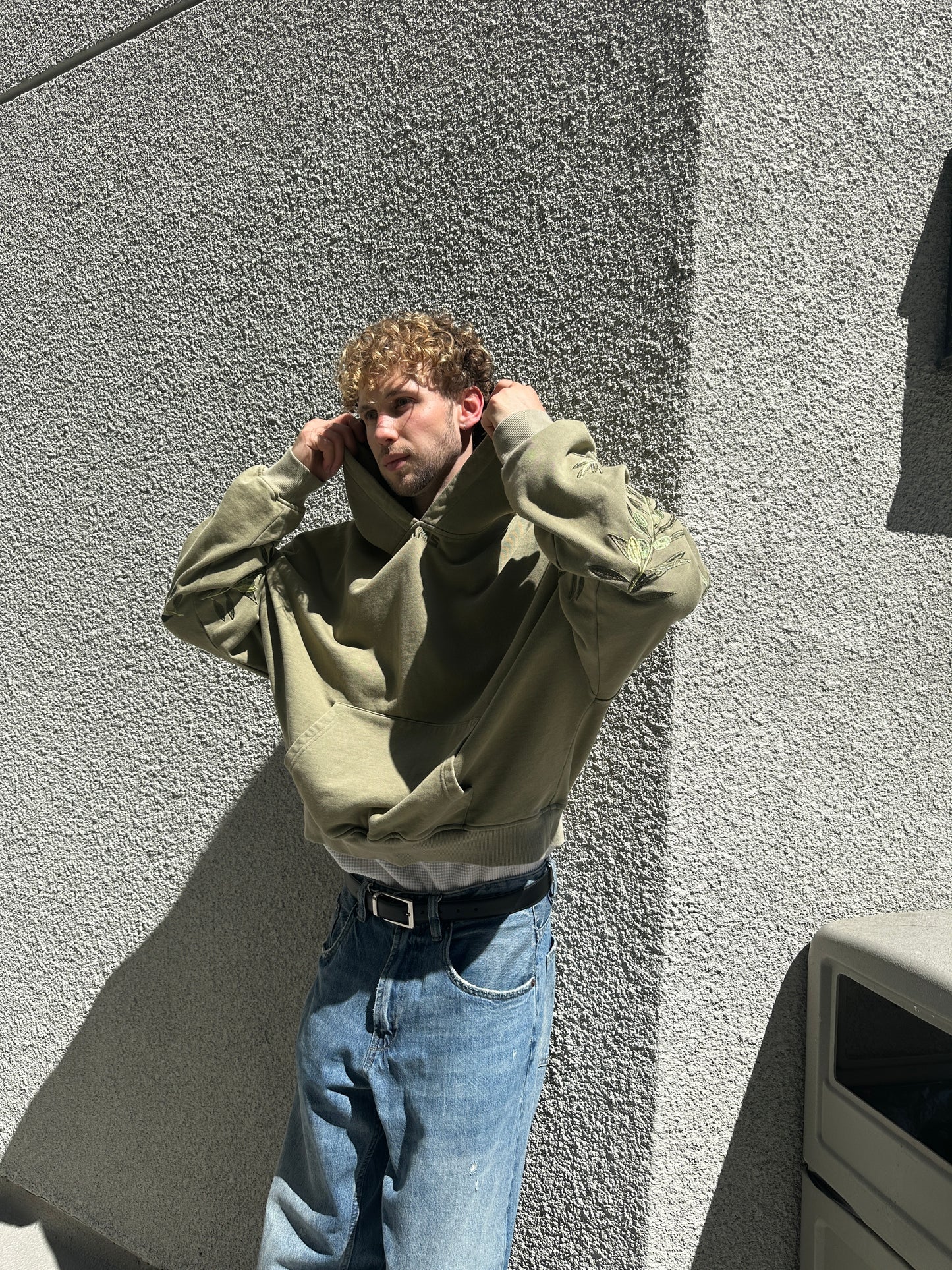 OLIVE HOODIE