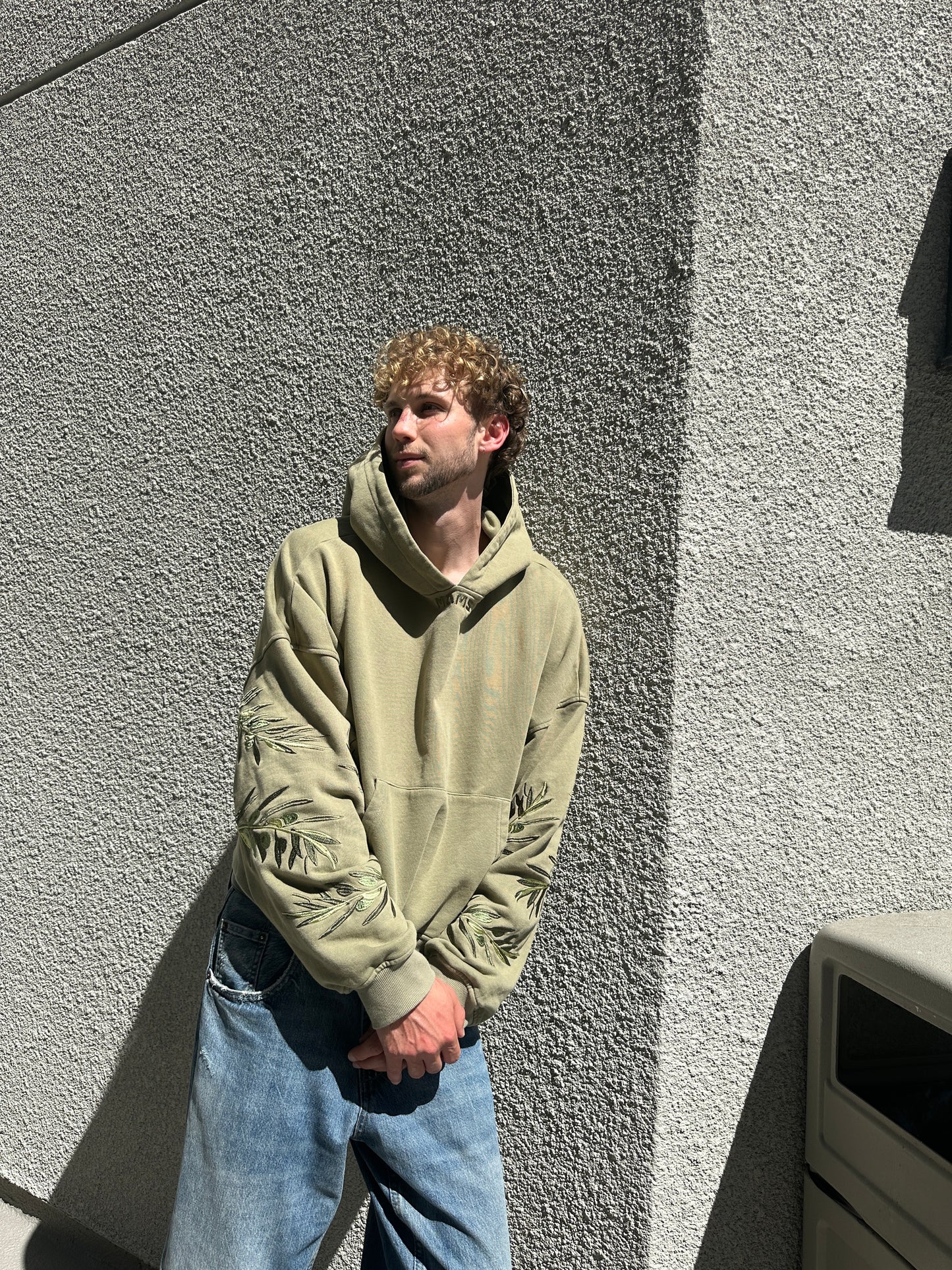OLIVE HOODIE