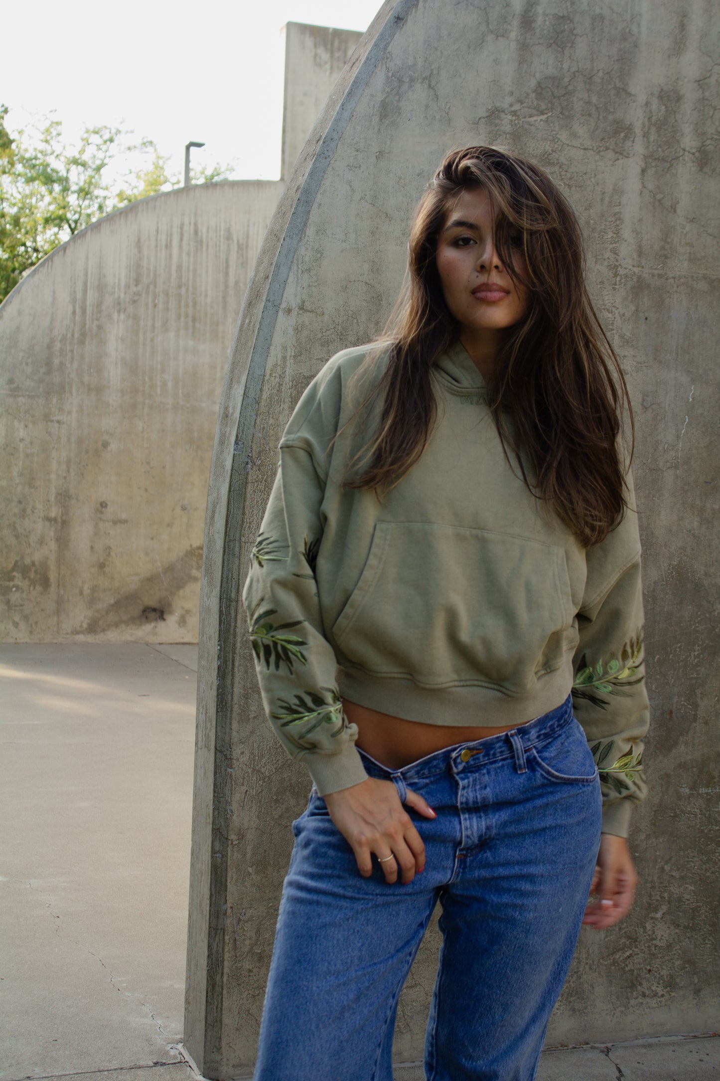 OLIVE HOODIE